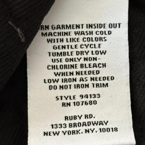 Ruby Rd Gray Quilt Look Vest with Drawstring at Waist Size Large EUC