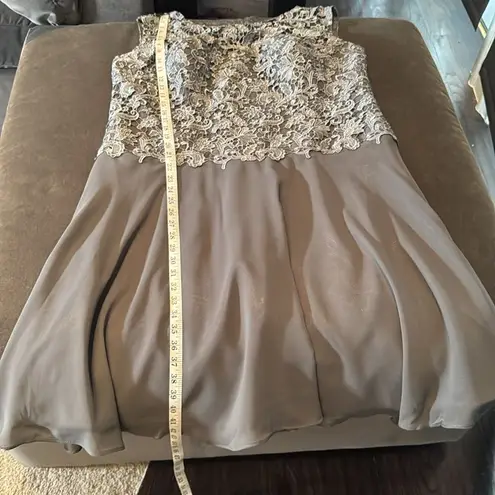 Women’s Gray Chiffon & Lace Formal Dress Matching Jacket Size XXL 20/22 NWT