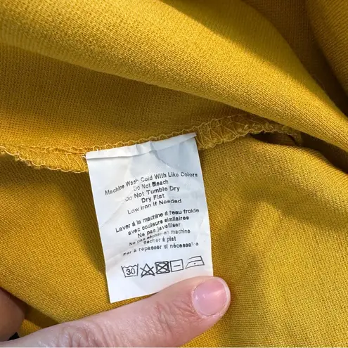 ASTR  Golden Bodysuit with Sweetheart Neckline - Image 6