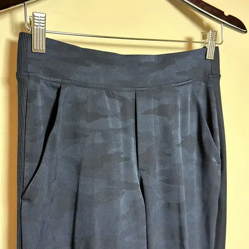 Athleta  Brooklyn Ankle Camo‎ Pant Size 2T