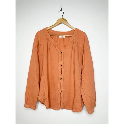 Free People  We The Free Moving Mountains Frayed Round Neck Top Large