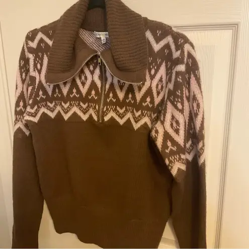 Woven Heart  Brown medium winter sweater