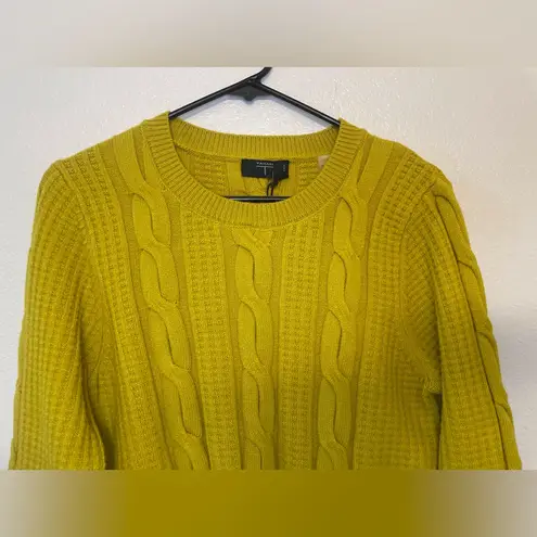 Tahari NWT Women’s Yellow Crew Neck Cable Knit Sweater Size L