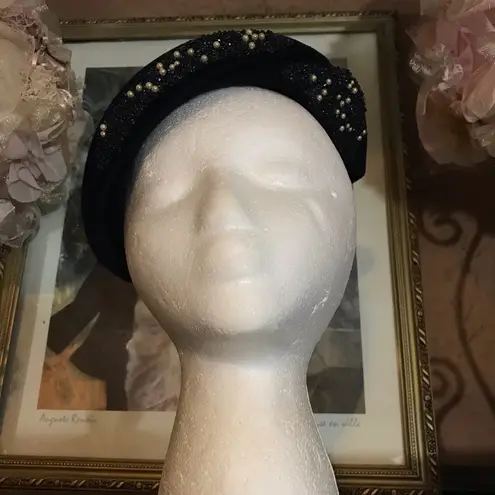 Winkelmans VINTAGE 1960'S BLUE VELOUR BERET STYLE HAT WITH RHINESTONE EMBELLISHMENT
