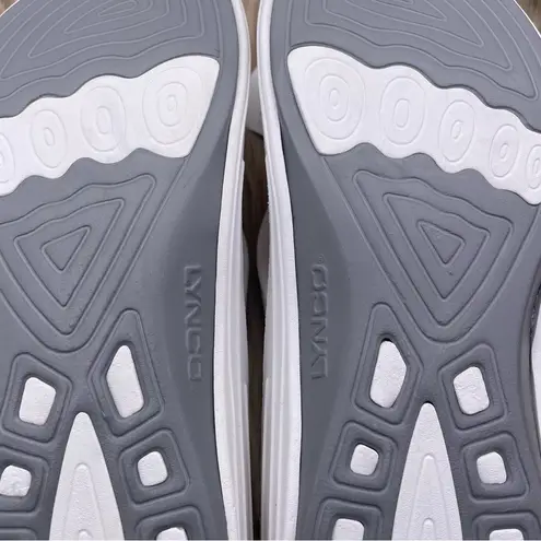 Aetrex lynco fiji orthotic comfy white flip flops women Size 11