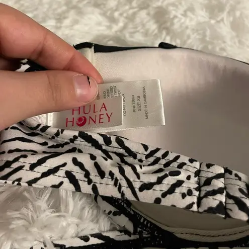 Hula Honey strapless bikini top