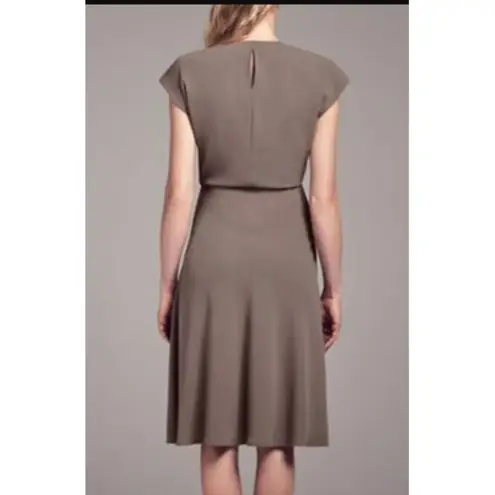 M.M. Lafleur The Monique Wrap Dress in Taupe Size 2 Neutral Career Office Brown