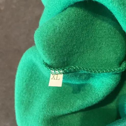 Women’s Green Fleece Long Sleeve Sweater Faith Hope Love Design Size XL NEW Green