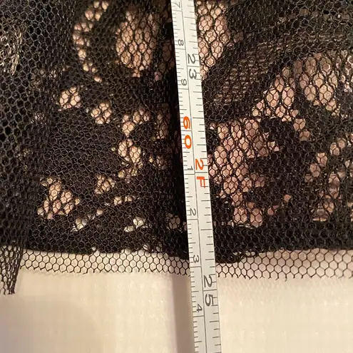 EXPRESS  BLACK LACE INSET HIGH WAISTED FULL MIDI SKIRT sz 6. Pink underlay.