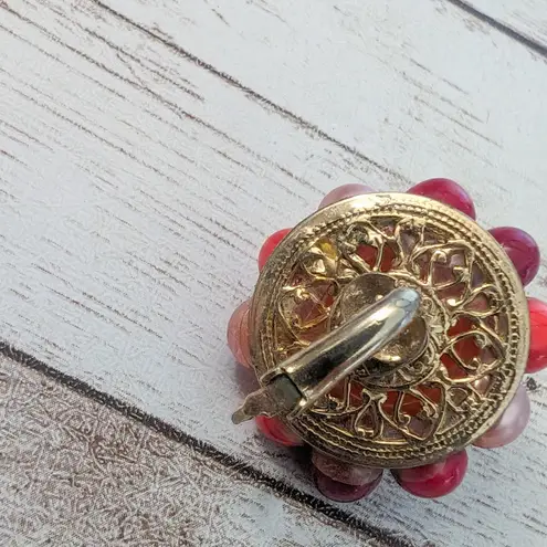 Vintage Clip On Earrings Red Tones Just Under 1"