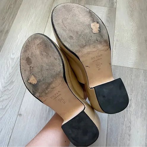 By Far Sandals leroy heeled patent leather womens Beige (size 7) slip on y2k Tan