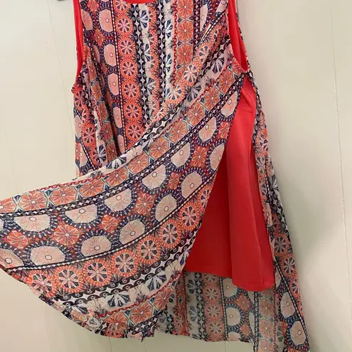 C Est 1946 Flouncy Breezy Pattern Tank Round Neck Slit Front & Side Size 18/20W Blue