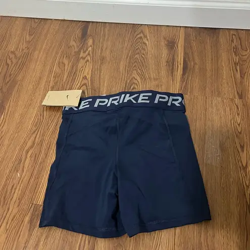 Nike NWT  Navy Blue Pro 365 5 Inch Shorts Size Small