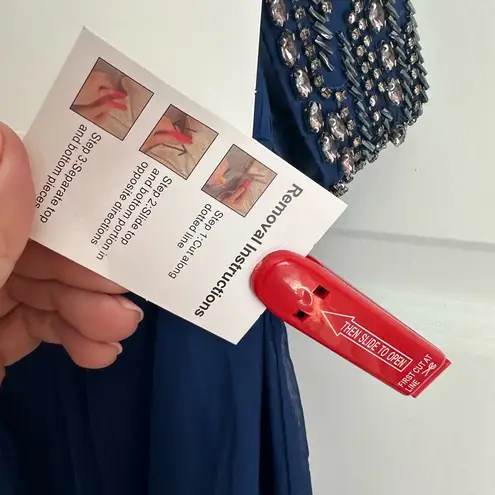 Mac Duggal Beaded Drop Shoulder Pleated Flowy Gown in Size 14w Plus Sized NWT