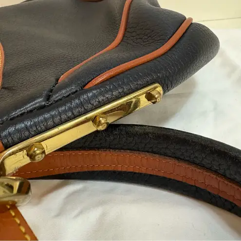 Dooney & Bourke Vintage Crescent shoulder bag