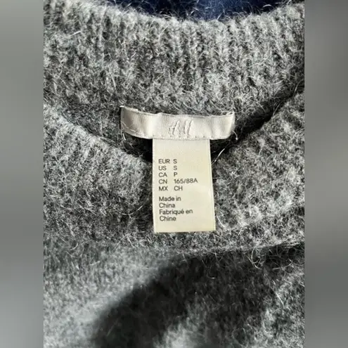 H&M  Grey Sweater Size Small