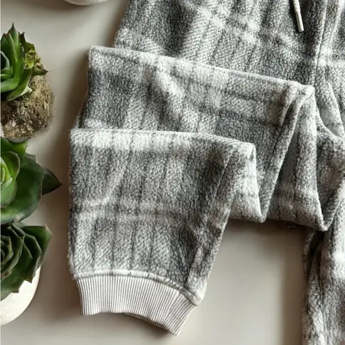 Aerie  Grey Plaid Fleece Joggers NWT Small Cozy Comfy Loungewear