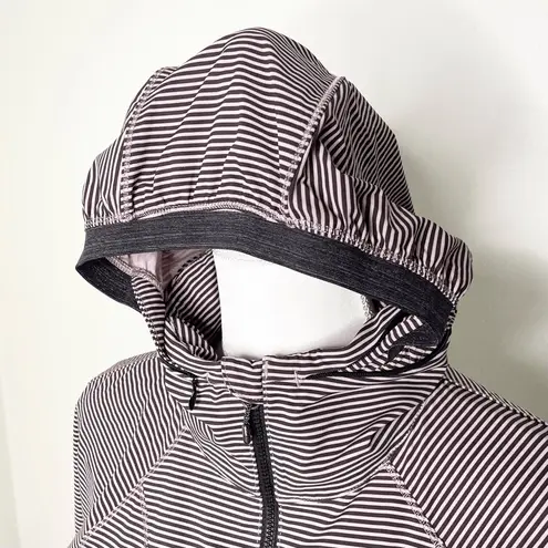 Lululemon  Go The Distance jacket, mink berry black - mini pop stripe - size 6 - Image 13