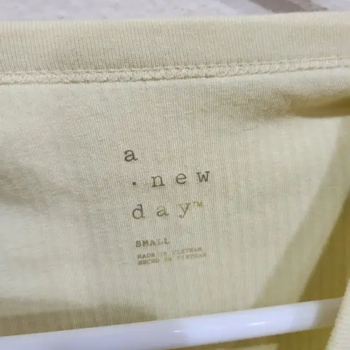 5 Pcs Active Wear Gym Clothing Bundle Lot Legging T