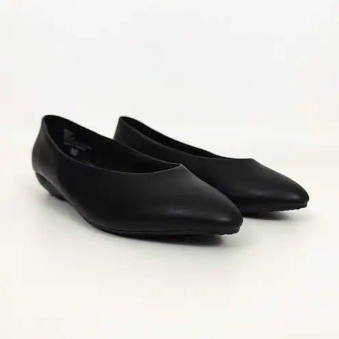 Vintage 90’s Heeled Flats in Black | Size 11