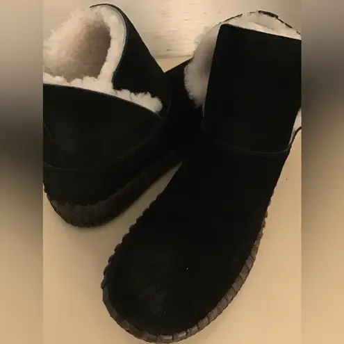 Antelope women black suede short classic boots US 7