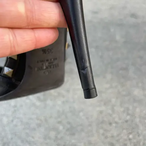 Valentino Garavani Valentino Rockstud Noir ankle strap pointy toe sandal size IT 35.5 US 5.5