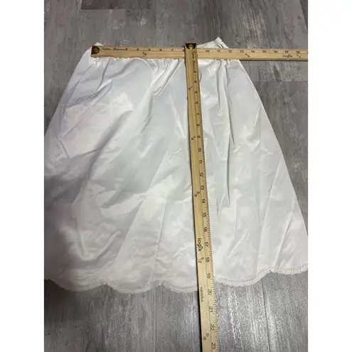 Vtg SILKY NYLON White LACE GAYMODE HALF SLIP Size S Penney's E0126