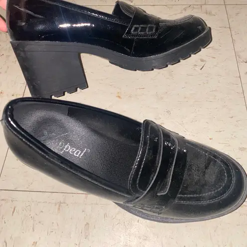 Black Platent Loafers Size 6.5