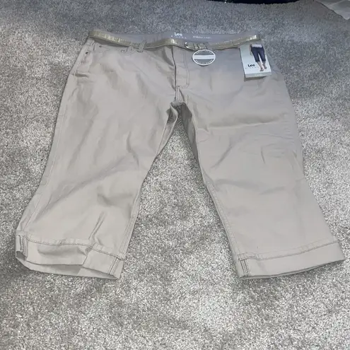 Riders By Lee Rider’s Lee white mid rise capri high waisted 18