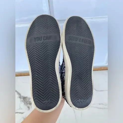 P448 John Sequin Sneakers size 6