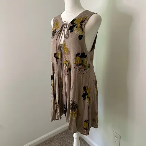 Free People  light purple floral tie-front mini dress size S