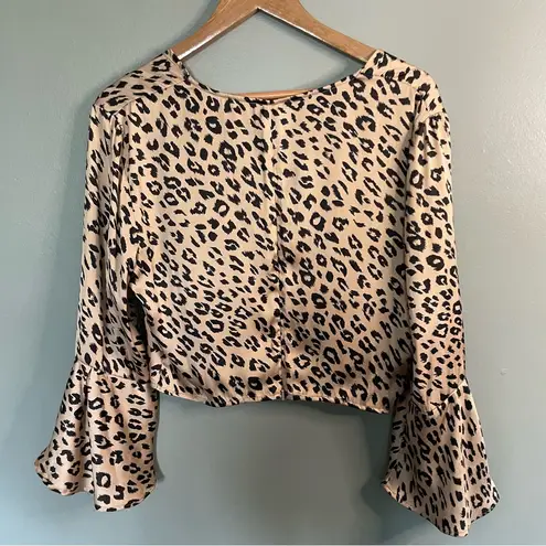 Bardot  Twist Front Leopard Crop Top w/ Flitter Sleeves size 10/L