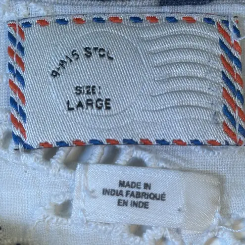 Anthropologie  9-H15 STCL Postage Stamp Blue Floral Lace Neckline Blouse Large