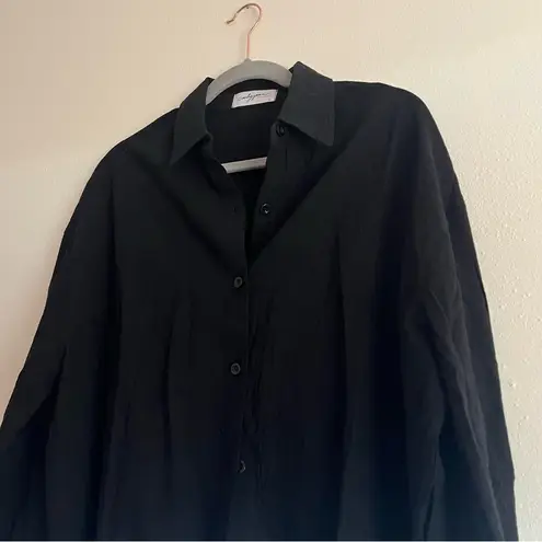 Carly Jean Los Angeles CJLA Casey Button Down Black Blouse Size Medium