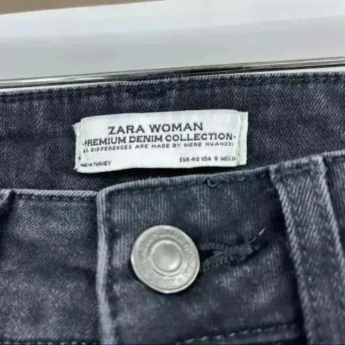 ZARA  Woman Premium Denim Black Skinny Distressed Jeans Size‎ 8