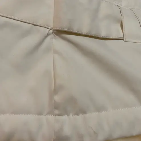 Stylish NILS insulated white ski jacket with custom metal accents Size 10P