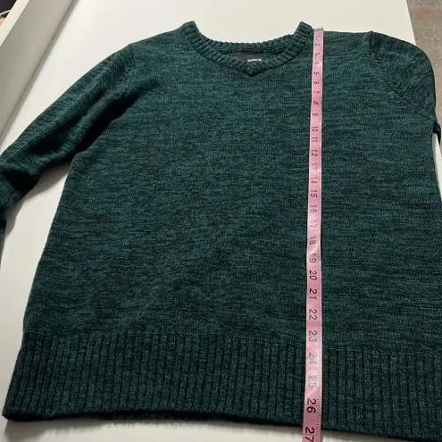 Hurley  cotton sweater size medium 100% cotton v neck heavy sweater ribbed hem
