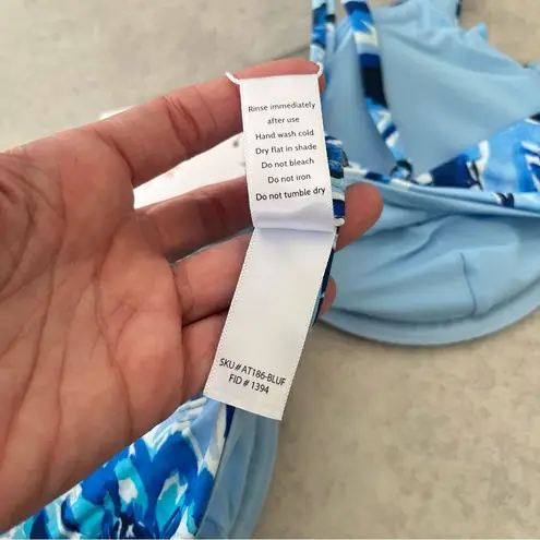 ANDIE NWT Swim Bermuda Bikini Top Blue Floral Large Bust Support Underwire