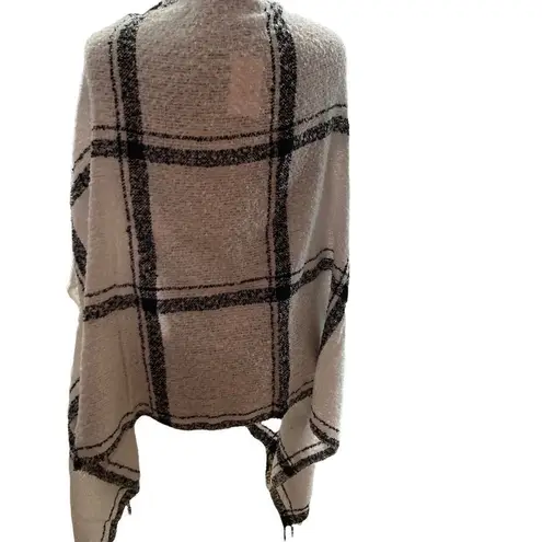 Mud Pie Plaid Scarf Wrap Shawl Cape Cardigan One Size White & Black 72X29.5 NEW