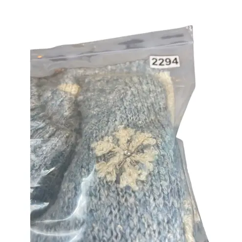 Mandal Bay XL Soft Fuzzy Blue White Teddy Bear Snowflake Sweater Holiday Winter