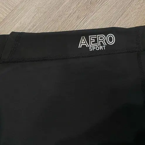 Aeropostale Aero Sport Performance Shorts with Pockets Size L