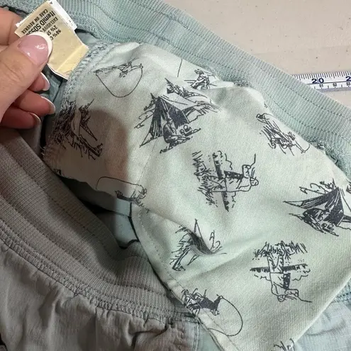 LL Bean Women’s Cargo Utility Camp Pants Crop Blue Size M Trail Hiking Active Size M