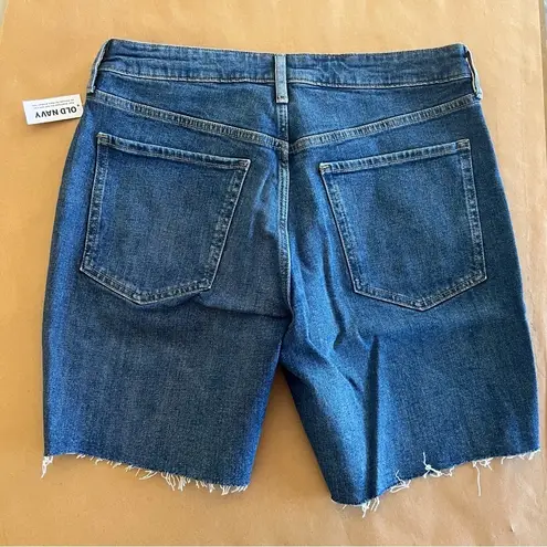 Old Navy High-Waisted OG Straight Cut-Off Jean
Shorts - - 7-inch inseam  NWT