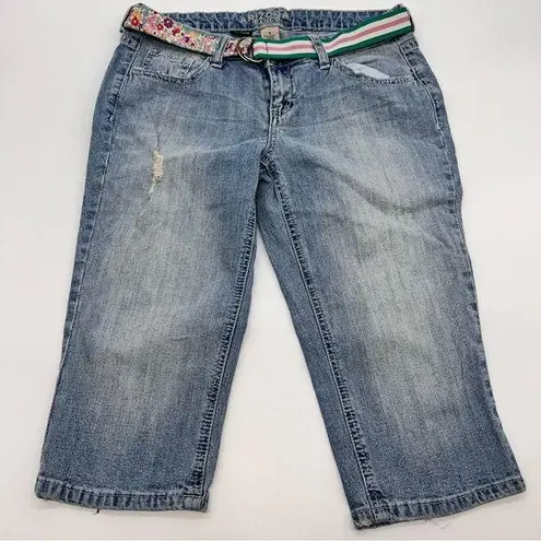 Arizona Jeans Co. Junior's Lightly Distressed Light Wash Bermuda Shorts w/Belt-9