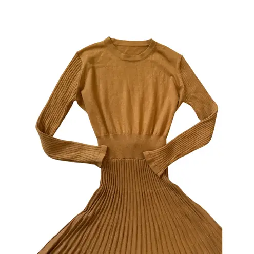 Fincati Cashmere Blend Belt Fitted Pleated Sweater Dress Goldenrod Size Large Gold