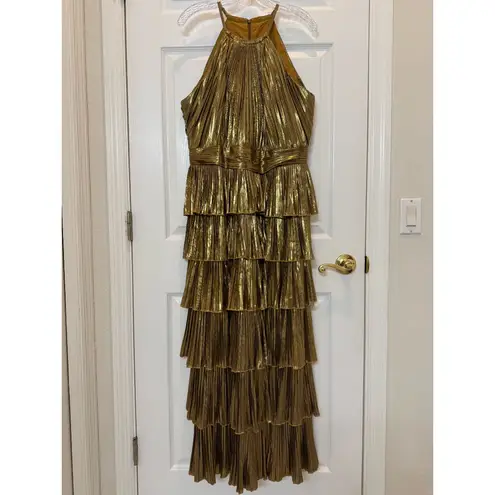Mac Duggal NWT 30763 Gold High Neck Pleated Tiered Ruffle Metallic Gown Size 12