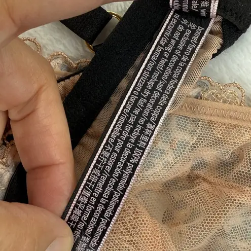 Victoria's Secret  Low Cut Demi Bra‎ 36D Leopard Floral Lace Sheer Lingerie - Image 9