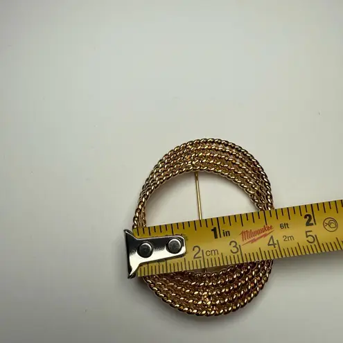 Monet Shiny Entwined Circles Swirl Gold Tone Brooch Pin Signed Vintage