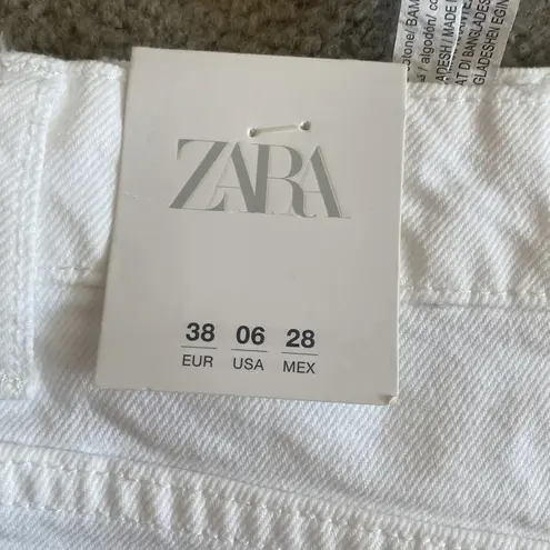 ZARA  Women’s Hi-Rise Jean Shorts - Size: 6 (USA), Color: White