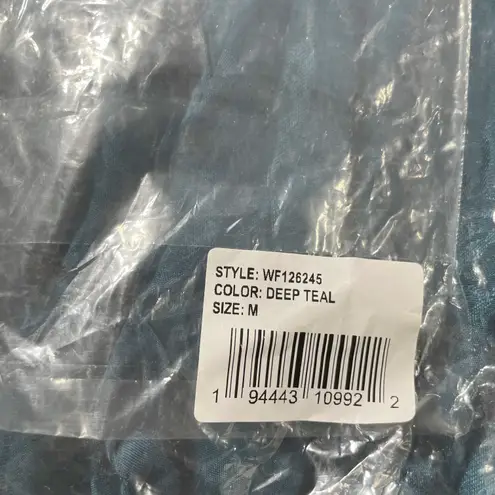 Band Of The Free New Floral Faux Wrap Long Sleeve Crop Top Deep Teal Size Medium